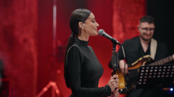 Elif Buse Doğan'dan Akustik