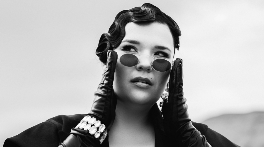 Tuğçe Kandemir 2025'e ''Açıldı Kapılar'' ile Damga Vurdu!