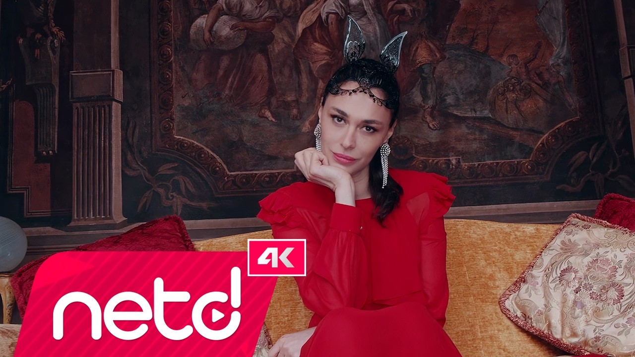 Ayşe Hatun Önal - Su Damlası