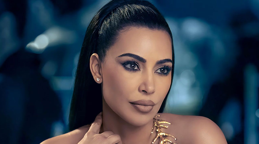 Kim Kardashian'ın tatil pozu