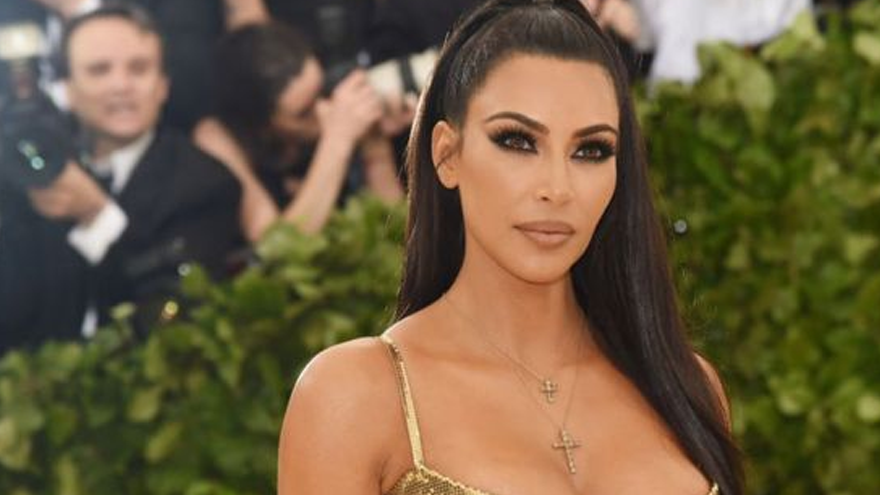 Kim Kardashian marka yüzü oldu