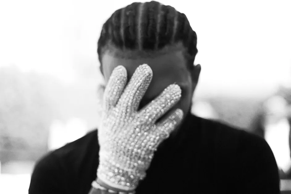 /u/Contents/r/a/radyo-fenomen-mu-zik-haber-drake-go-rsel-1790985307.png