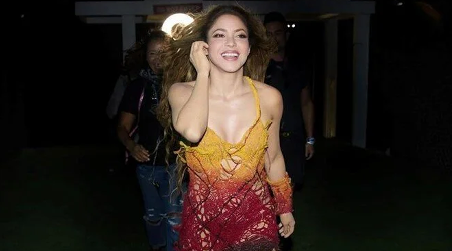 Shakira dünya turnesine çıkacağını duyurdu
