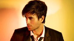 /u/img/b/e/n/enriqueiglesias-1459254796.jpg