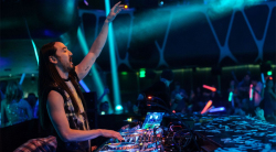 /u/img/b/s/t/steveaoki-1410850659.jpg