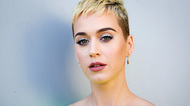 https://cdn.radyofenomen.com/u/img/a/k/a/katy-1498131942.jpg
