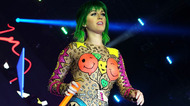 https://cdn.radyofenomen.com/u/img/a/k/a/katyperry-1416839868.jpg