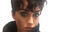 https://cdn.radyofenomen.com/u/img/a/k/a/katyperry-1427978124.jpg
