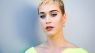 https://cdn.radyofenomen.com/u/img/a/k/a/katyperry-1503522491.jpg