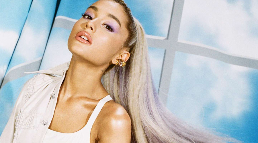 https://cdn.radyofenomen.com/u/img/c/a/r/ariana-1536321597.jpg
