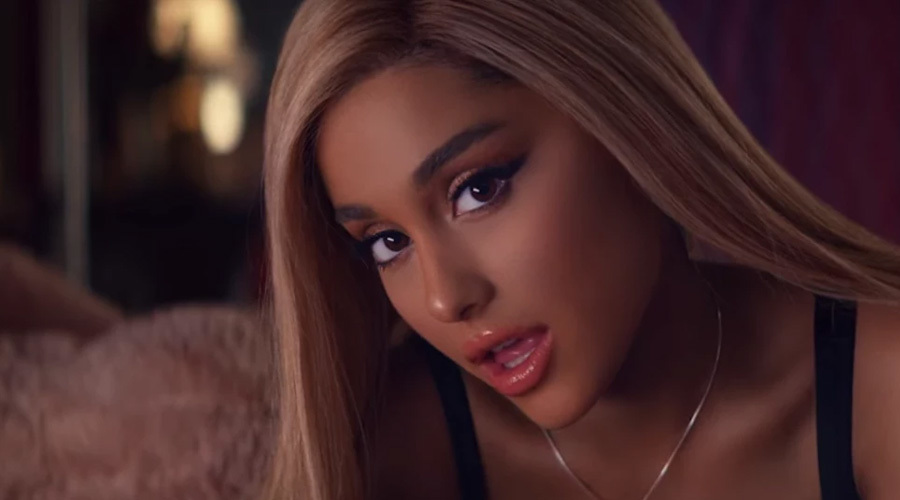 https://cdn.radyofenomen.com/u/img/c/a/r/ariana-1543910835.jpg