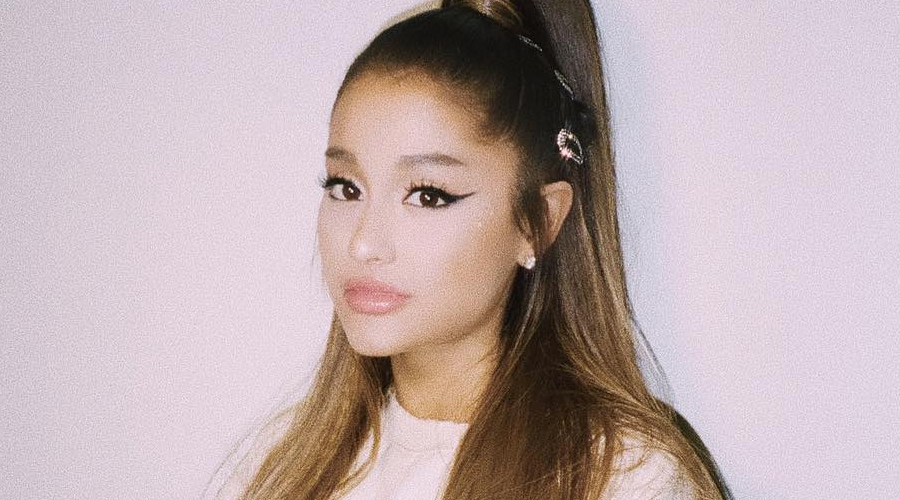 https://cdn.radyofenomen.com/u/img/c/a/r/ariana-1568275563.jpg