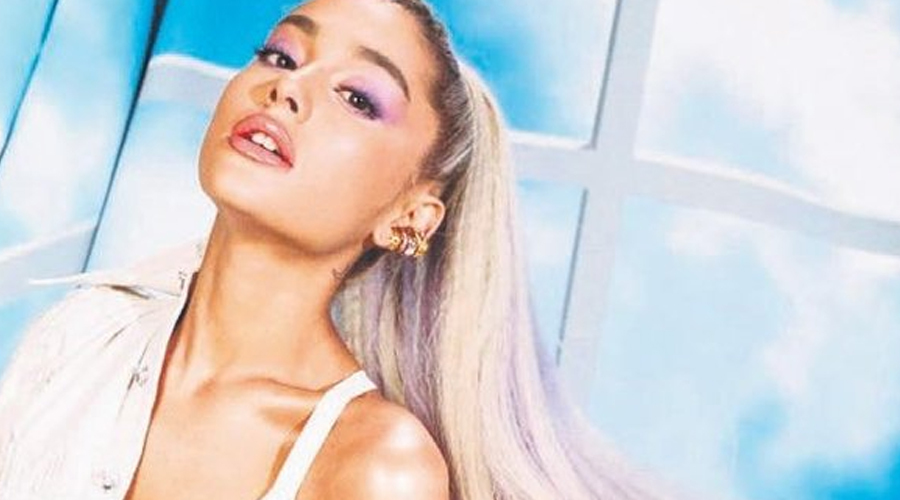 https://cdn.radyofenomen.com/u/img/c/a/r/ariananaa-1602245575.jpg