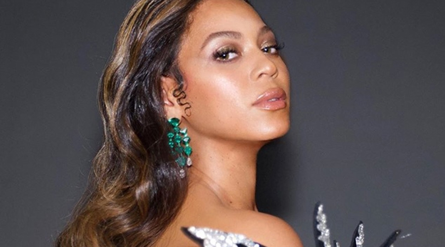 https://cdn.radyofenomen.com/u/img/c/b/e/beyonce-1577101466.jpg