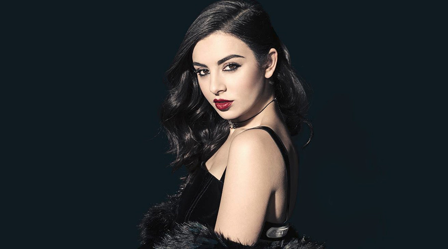 https://cdn.radyofenomen.com/u/img/c/c/h/charlixcx-1476442572.jpg