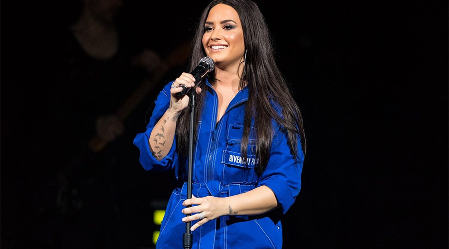 https://cdn.radyofenomen.com/u/img/c/d/e/demilovato-1552388440.jpg