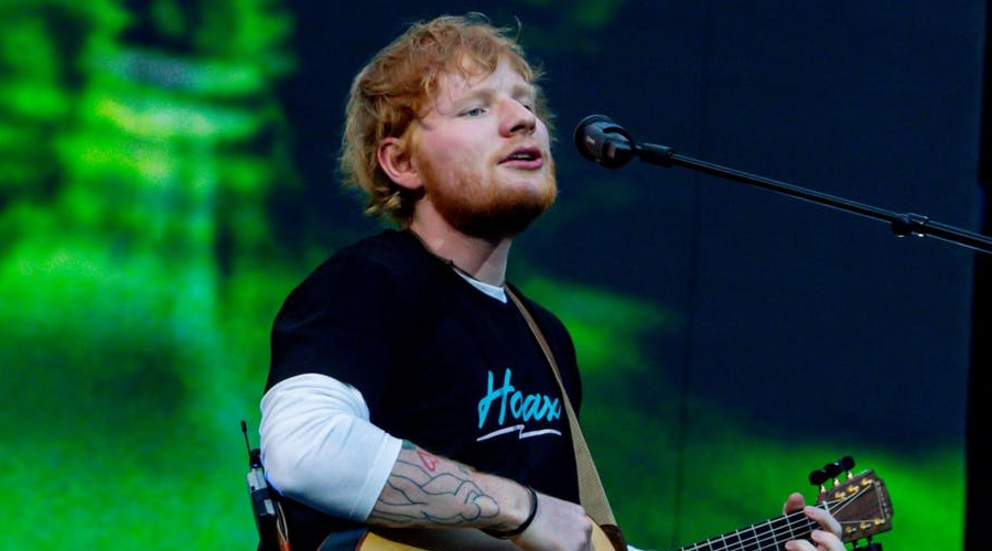 https://cdn.radyofenomen.com/u/img/c/e/d/edsheeran-1565356280.jpg
