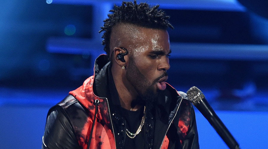 https://cdn.radyofenomen.com/u/img/c/j/a/jasonderulo-1467368140.jpg