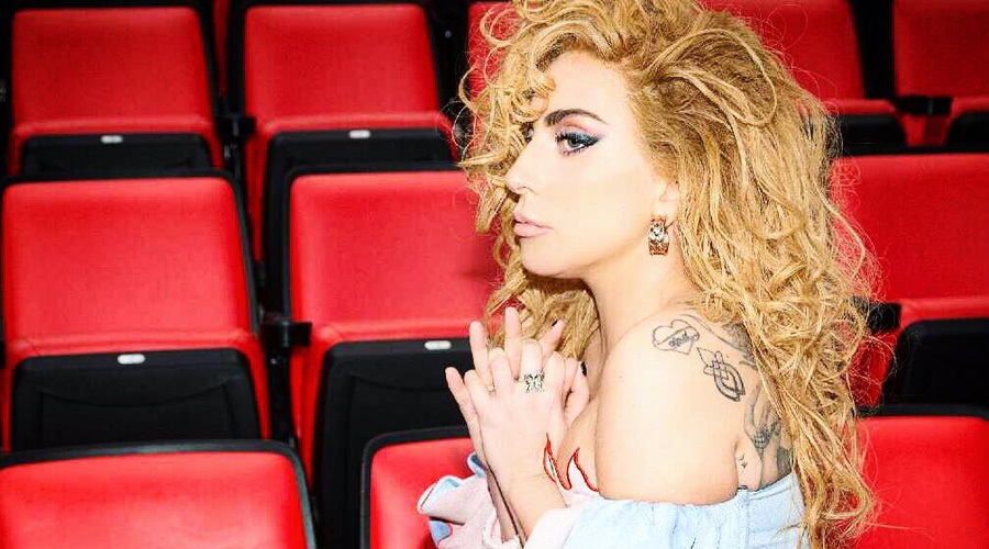 https://cdn.radyofenomen.com/u/img/c/l/a/ladygaga-1510316574.jpg