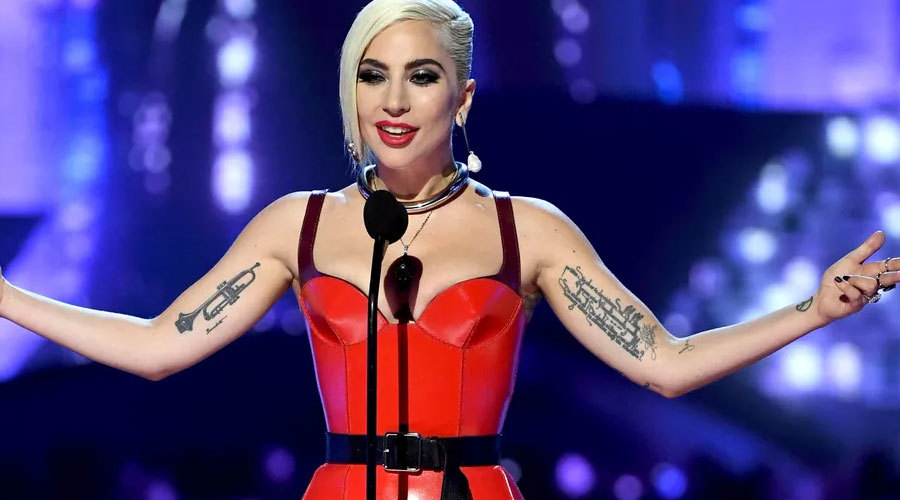 https://cdn.radyofenomen.com/u/img/c/l/a/ladygaga-1549625177.jpg