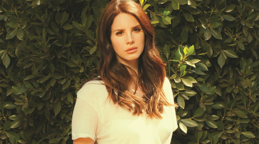 https://cdn.radyofenomen.com/u/img/c/l/a/lanadelrey-1501575261.jpg