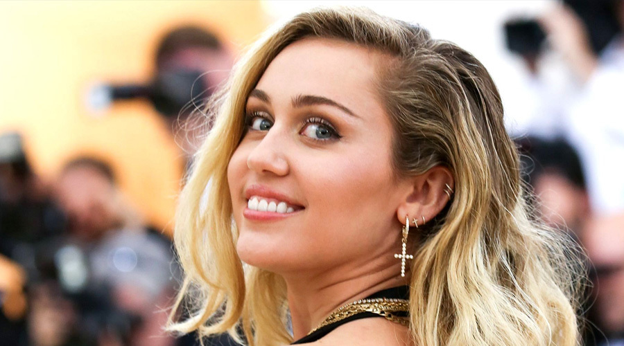 https://cdn.radyofenomen.com/u/img/c/m/i/miley-1549025835.jpg