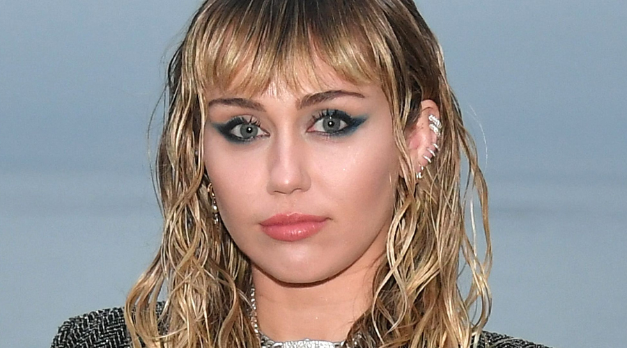 https://cdn.radyofenomen.com/u/img/c/m/i/miley-1565274702.jpg