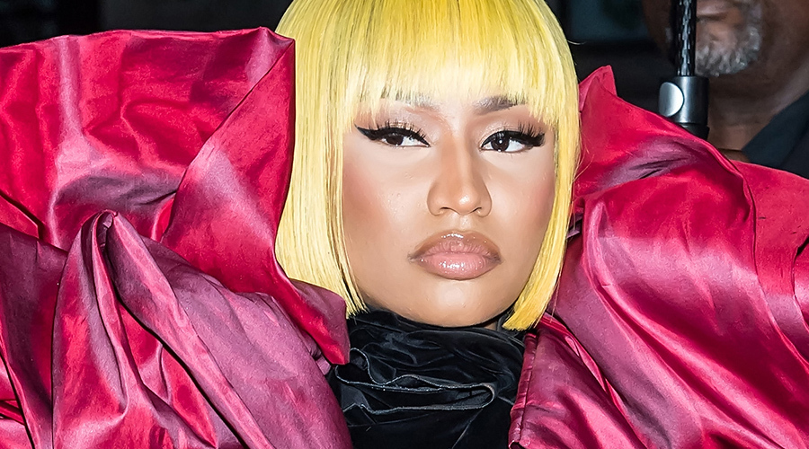 https://cdn.radyofenomen.com/u/img/c/n/i/nickiminaj-1550662349.jpg