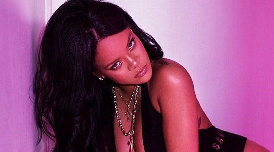 https://cdn.radyofenomen.com/u/img/c/r/i/rihanna-1551440139.jpg