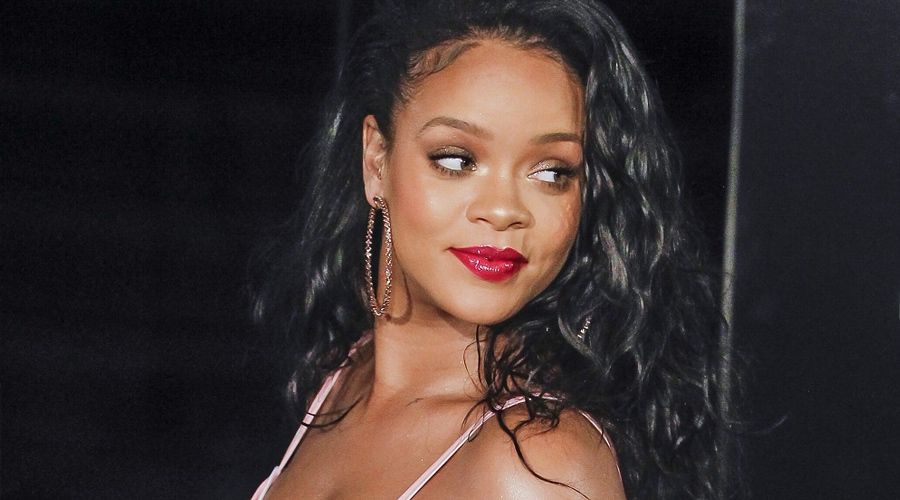 https://cdn.radyofenomen.com/u/img/c/r/i/rihanna-1558607772.jpg