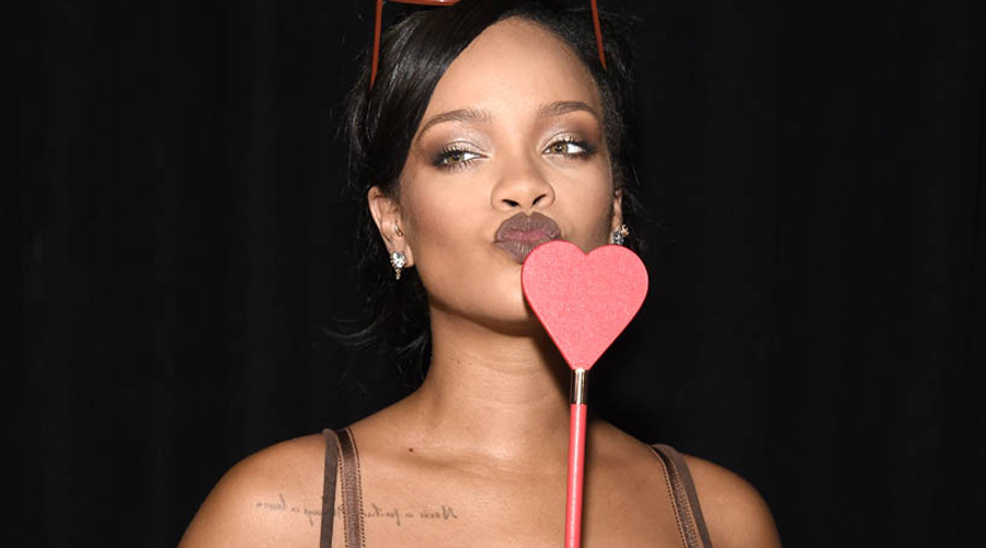 https://cdn.radyofenomen.com/u/img/c/r/i/rihanna-1560512709.jpg