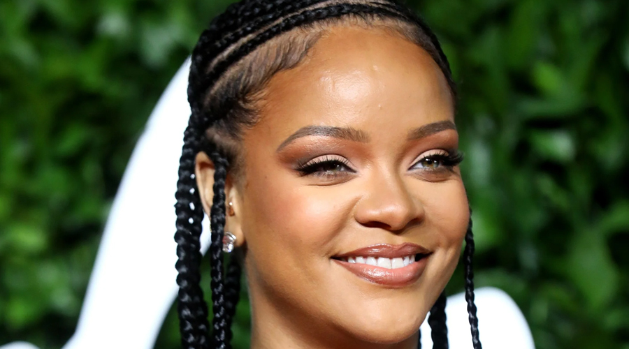 https://cdn.radyofenomen.com/u/img/c/r/i/rihanna-1580386698.jpg