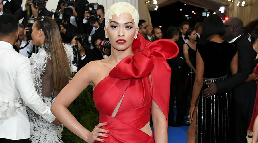 https://cdn.radyofenomen.com/u/img/c/r/i/ritaora-1510570277.jpg