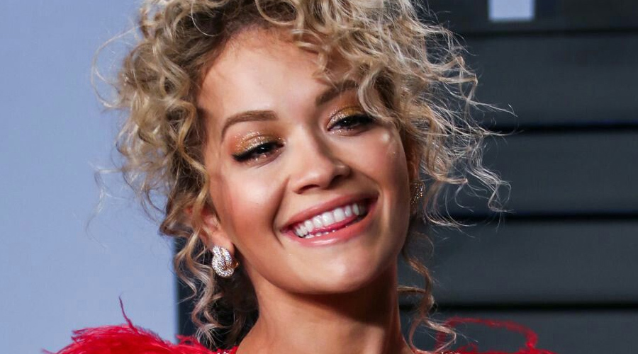 https://cdn.radyofenomen.com/u/img/c/r/i/ritaora-1531306335.jpg